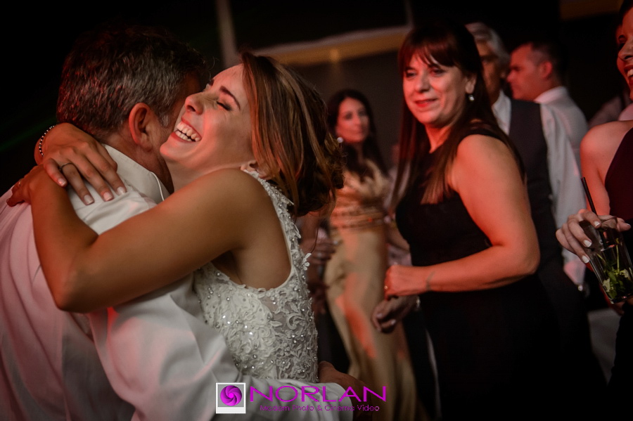 Fotos de casamiento en Howard Johnson Lujan por Norlan Modern Photo y Cinema Video