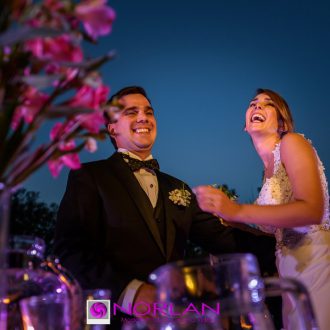 Fotos de casamiento en Howard Johnson Lujan por Norlan Modern Photo y Cinema Video