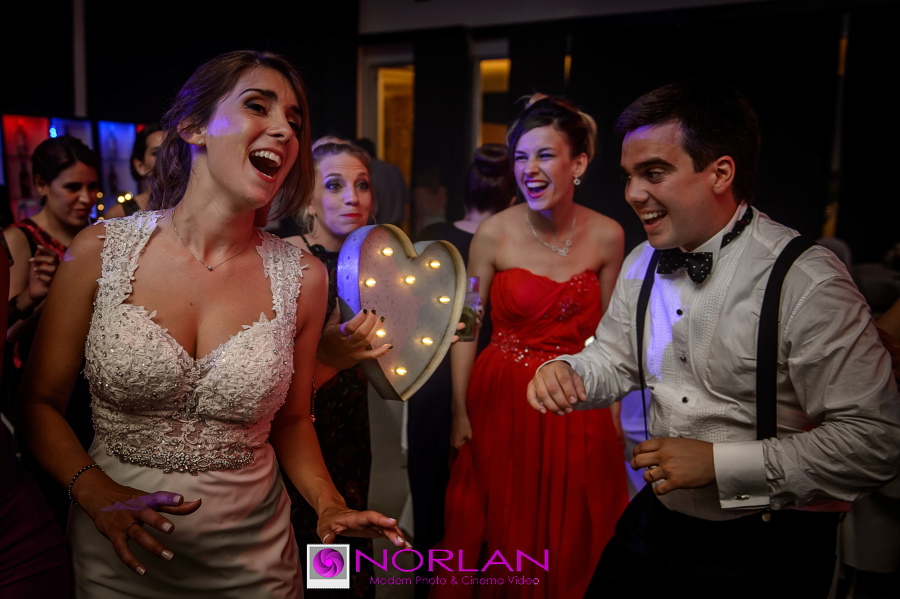 Fotos de casamiento en Howard Johnson Lujan por Norlan Modern Photo y Cinema Video